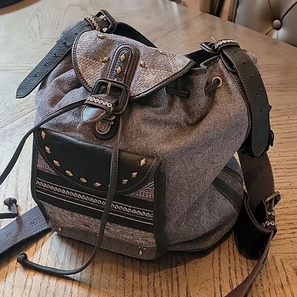 Studded leather Trim Backpack Handbag Gray gold Isabella Fiore - Picture 11 of 11